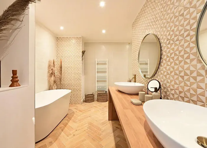 Luxueuse Renovee Avec Parking Et Climatisation A - Fr-1-510-226 بيت للعطل *