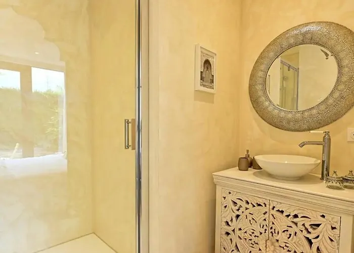 Luxueuse Renovee Avec Parking Et Climatisation A - Fr-1-510-226 * ماركب-ان-باروئيل